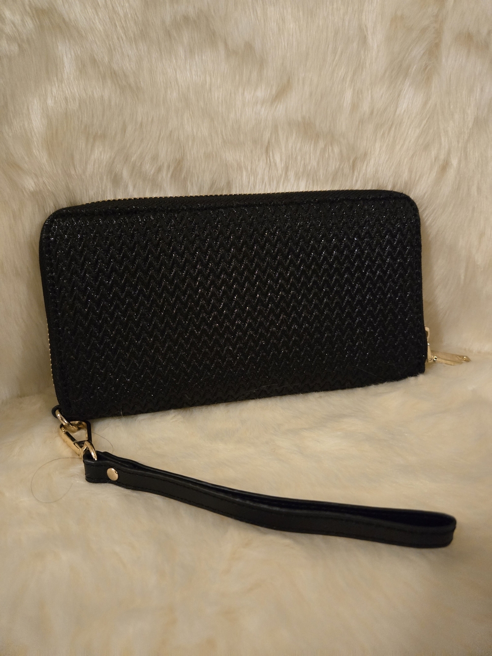 Laura Ashley Black Wristlet Wallet - Picture 2 of 3